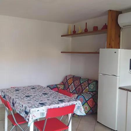 Baia Di Portu Frailis * Àrbatax