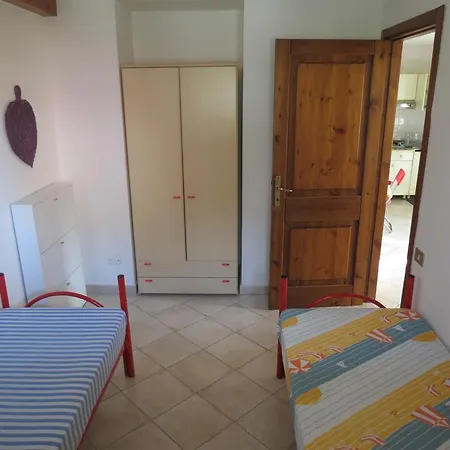 Baia Di Portu Frailis Apartment *