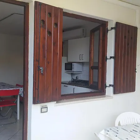 Baia Di Portu Frailis Apartment *