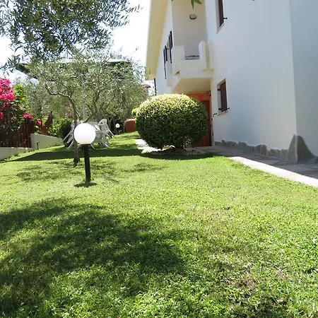 Baia Di Portu Frailis Àrbatax